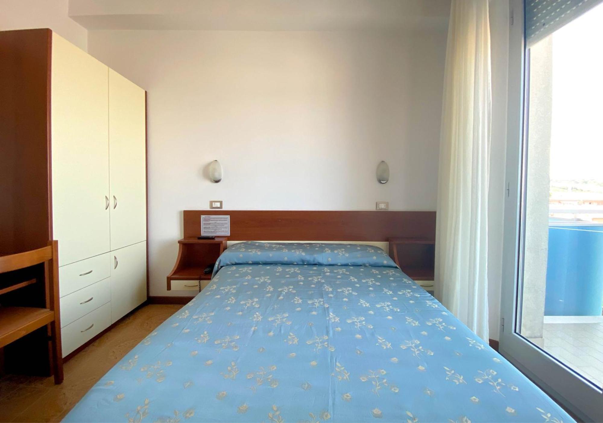 Hotel Sayonara Σενιγκάλια Εξωτερικό φωτογραφία