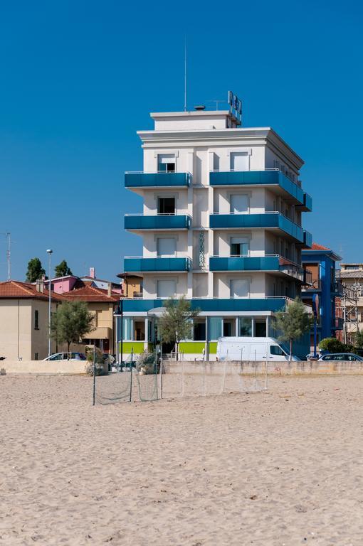 Hotel Sayonara Σενιγκάλια Εξωτερικό φωτογραφία